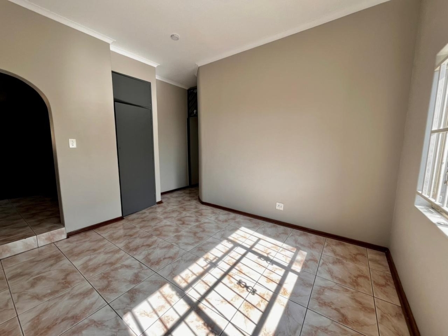4 Bedroom Property for Sale in Safari Gardens North West